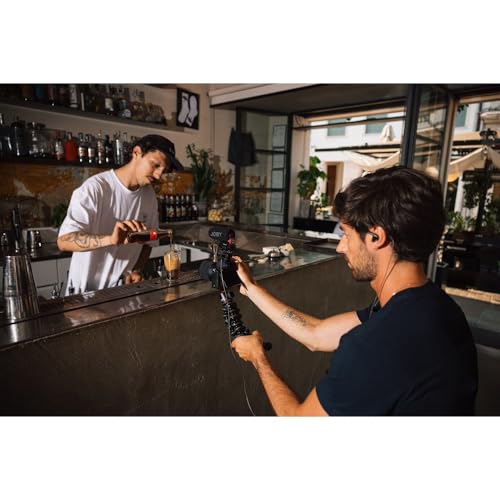 JOBY Real Time Vlogger Kit, GorillaPod Camera Vlogging (3K Flexible Tripod, On-Camera Wavo Plus Microphone, TRR Cables), Vlog-Kit, Youtuber and Experienced Content Creator System