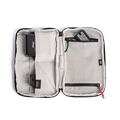 Moment Battery Organizer - Protective Camera Battery Organizer, Perfect for Travel in Black