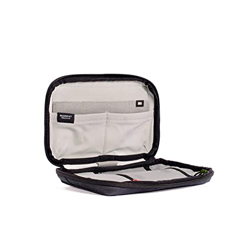 Moment Battery Organizer - Protective Camera Battery Organizer, Perfect for Travel in Black