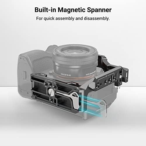 SmallRig Camera Half Cage for Sony Alpha 7 V/Alpha 7R V/Alpha 7 IV/Alpha 7S III/Alpha 1 / Alpha 7R IV - 3639